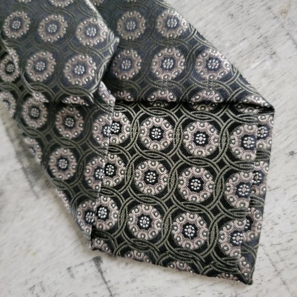 Burma Bibas Black and Sage Green Print Silk Tie 60 x 3.5 - Picture 5 of 10
